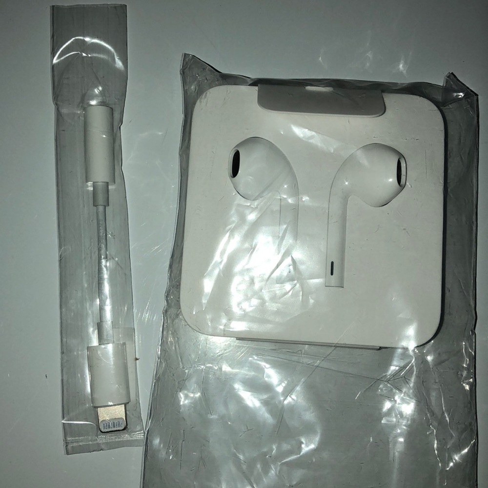 NEW Apple headphones + adapter!!